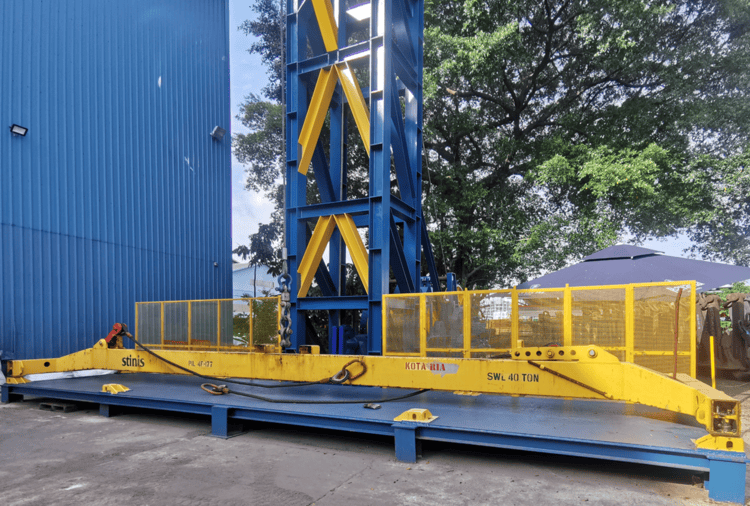 Container spreader inspection process
