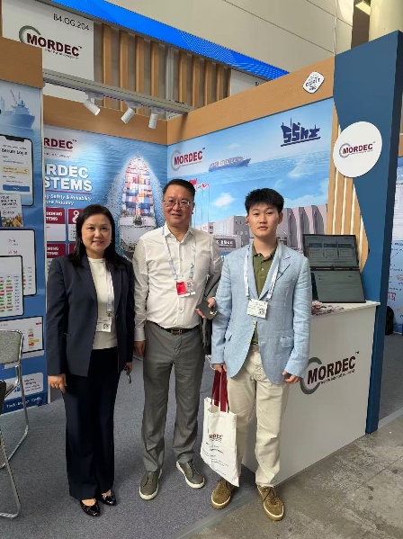 Mordec International team with visitors at SMM Hamburg 2026